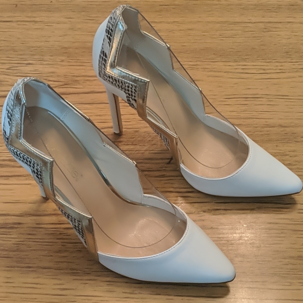 Shoes - Picture 2 of 4